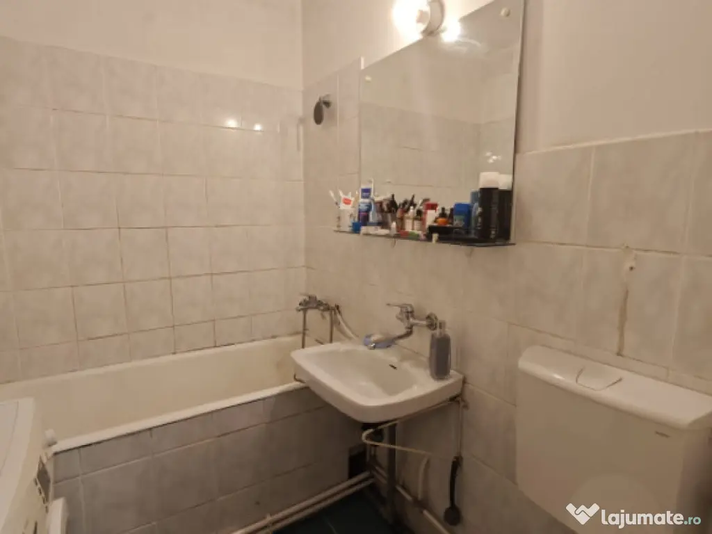 Apartament 4 camere, 2 băi, 70 mp – zonă verde și lini?