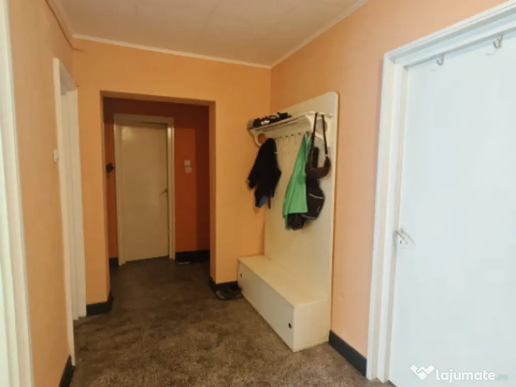 Apartament 4 camere, 2 băi, 70 mp – zonă verde și lini?