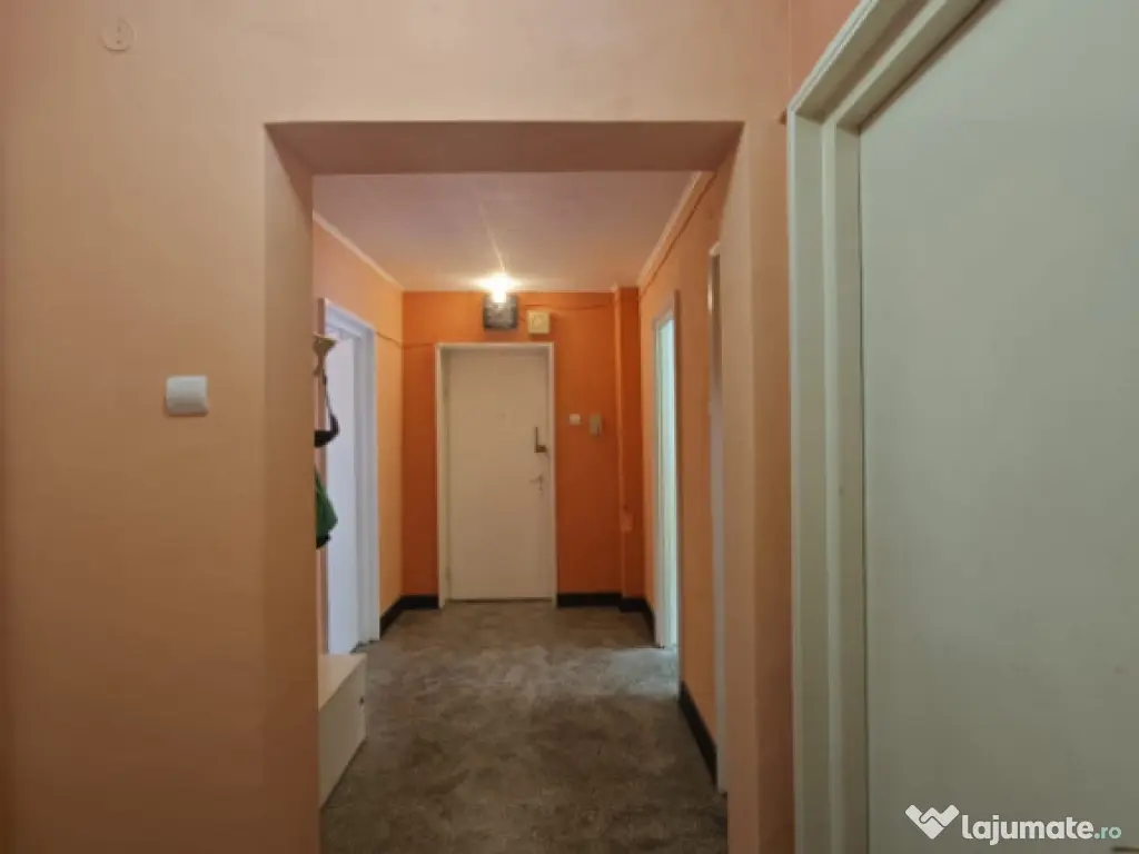 Apartament 4 camere, 2 băi, 70 mp – zonă verde și lini?