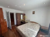 Casa de vanzare in Bacau Saucesti spatioasă cu etaj separat 