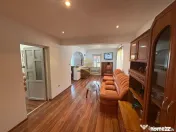 Casa de vanzare in Bacau Saucesti spatioasă cu etaj separat 