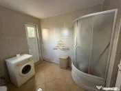 Casa de vanzare in Bacau Saucesti spatioasă cu etaj separat 