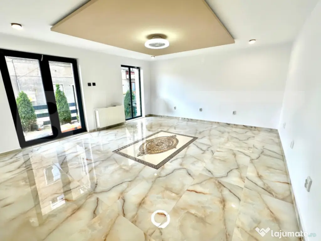 Spatiu comercial de inchiriat,renovat complet,33 mp,cu teras