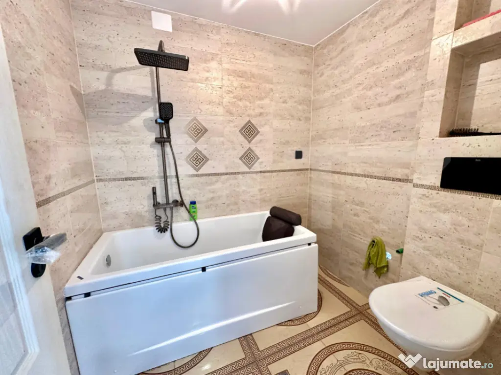 Spatiu comercial de inchiriat,renovat complet,33 mp,cu teras