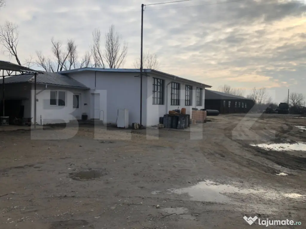 Spațiu industrial + spații de cazare/birouri de închiriat