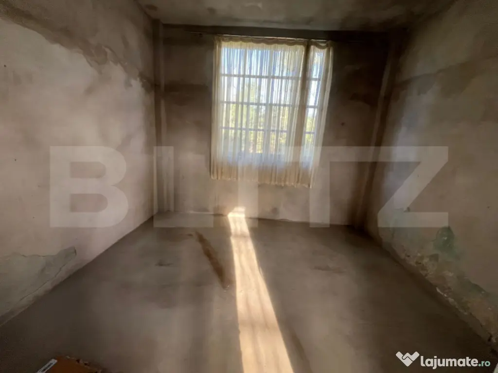 Spațiu industrial + spații de cazare/birouri de închiriat