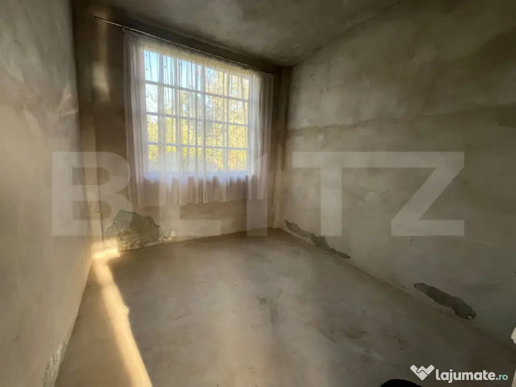 Spațiu industrial + spații de cazare/birouri de închiriat