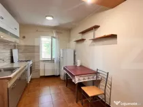 Apartament de 2 camere, decomandat de 55 mp, zona Brazda