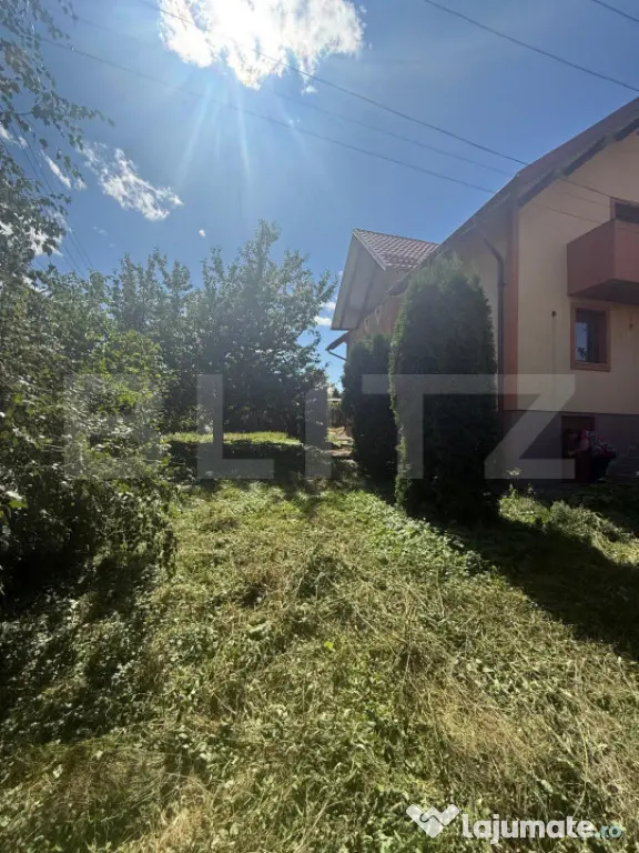 Casa cu etaj, 160 mp utili, 650 mp teren, Salcea