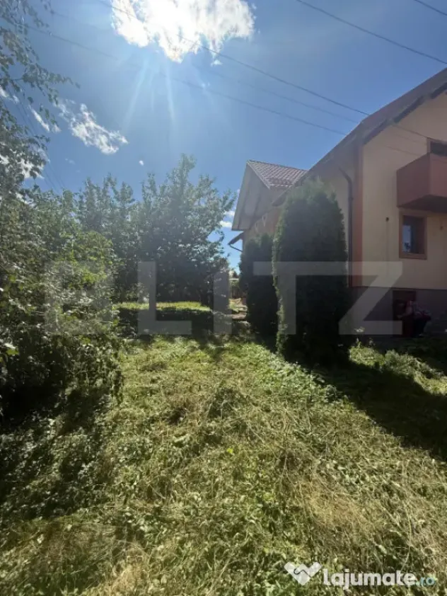 Casa cu etaj, 160 mp utili, 650 mp teren, Salcea
