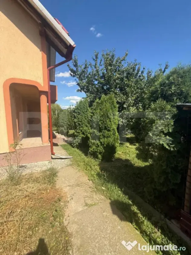 Casa cu etaj, 160 mp utili, 650 mp teren, Salcea