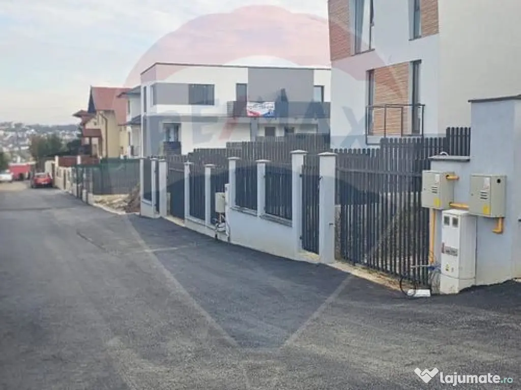 De vanzare duplex modern cu 4 camere, gradina si garaj, B...