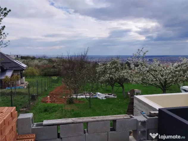 RECO Teren intravilan in Oradea zona Dealuri 1000 mp cu util