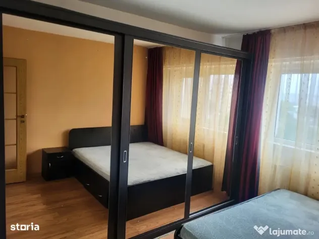 Apartament cu 3 Camere Decomandate Zona Marasesti