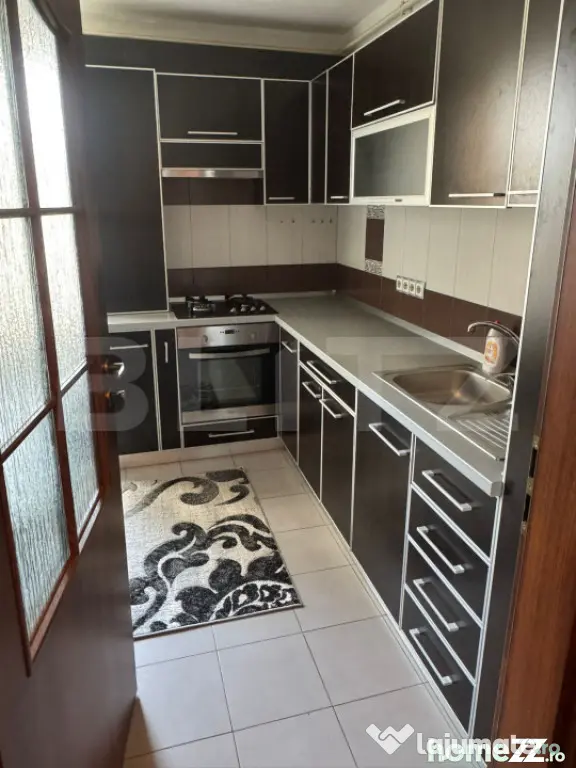 Apartament 3 camere, decomandat, 68 mp utili, zona Tineretul - Floresti (Cluj)
