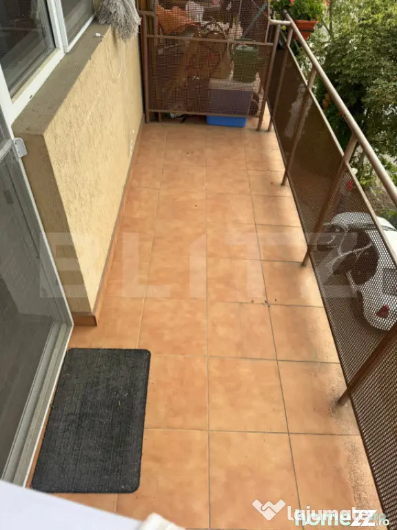 Apartament 3 camere, decomandat, 68 mp utili, zona Tineretul - Floresti (Cluj)