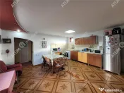 Casa individuala 3 camere pivnita 235 mp teren zona Veterani 