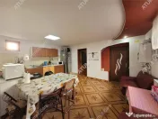 Casa individuala 3 camere pivnita 235 mp teren zona Veterani 