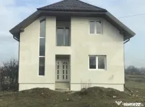 Casa de vanzare, semifinisata, zona Paulesti