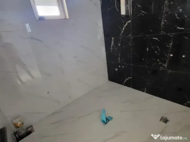 Duplex spatios cu 4 camere si mansarda cu placa de beton,gata de mutat