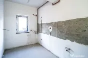 Ap. 3 Camere, 87 mp, decomandat, 2 balcoane, zona de case... 