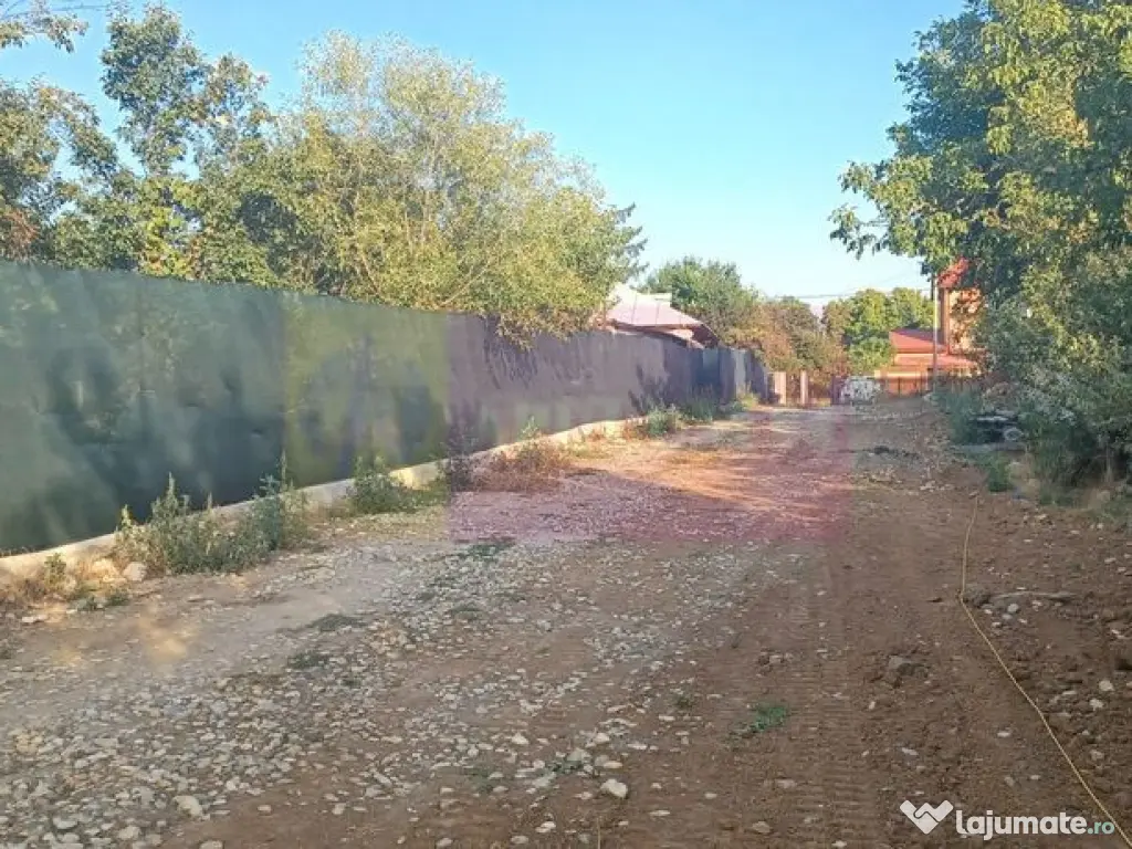 Săbăreni, lot de casă 500 mp, curent lângă teren