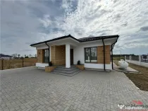 Casa de , in cartier nou Focsani Nord - Petresti -
