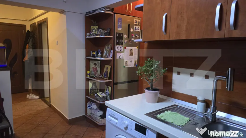 Apartament de vanzare, cu 3 camere, 66 mp, zona Burdea
