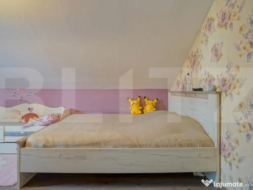 Casa cu 7 camere, 150 mp utili, garaj si curte amenajata, zo