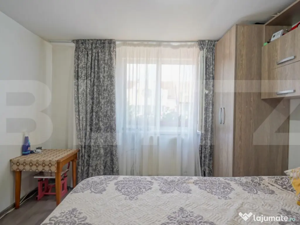 Casa cu 7 camere, 150 mp utili, garaj si curte amenajata, zo