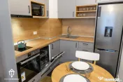 Apartament Modern și Confortabil cu 2 Camere în Silk Distr 