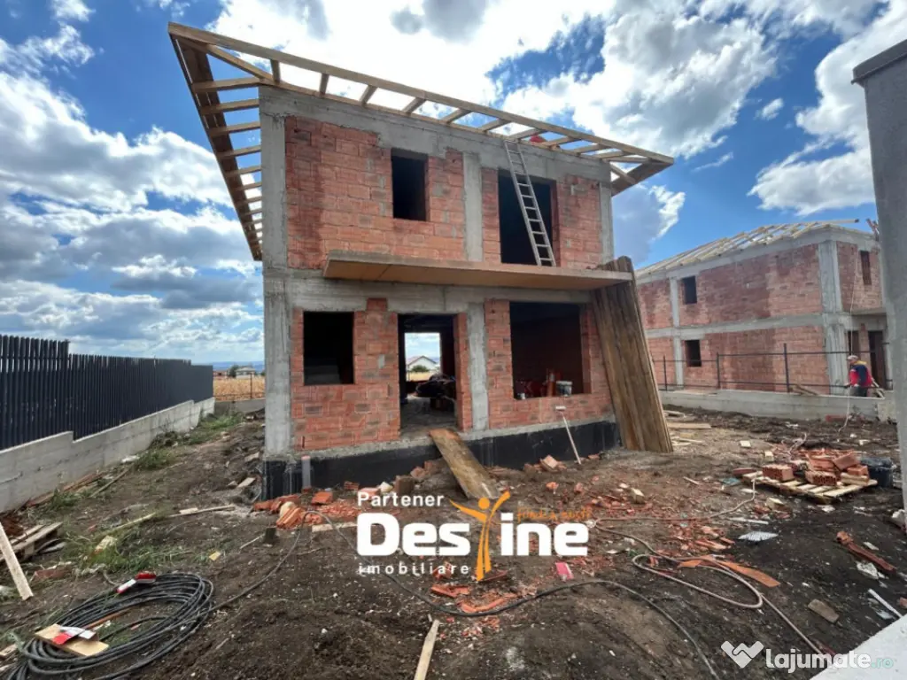 Comision 0% Casă individuala loc parcare si terasa Asfalt