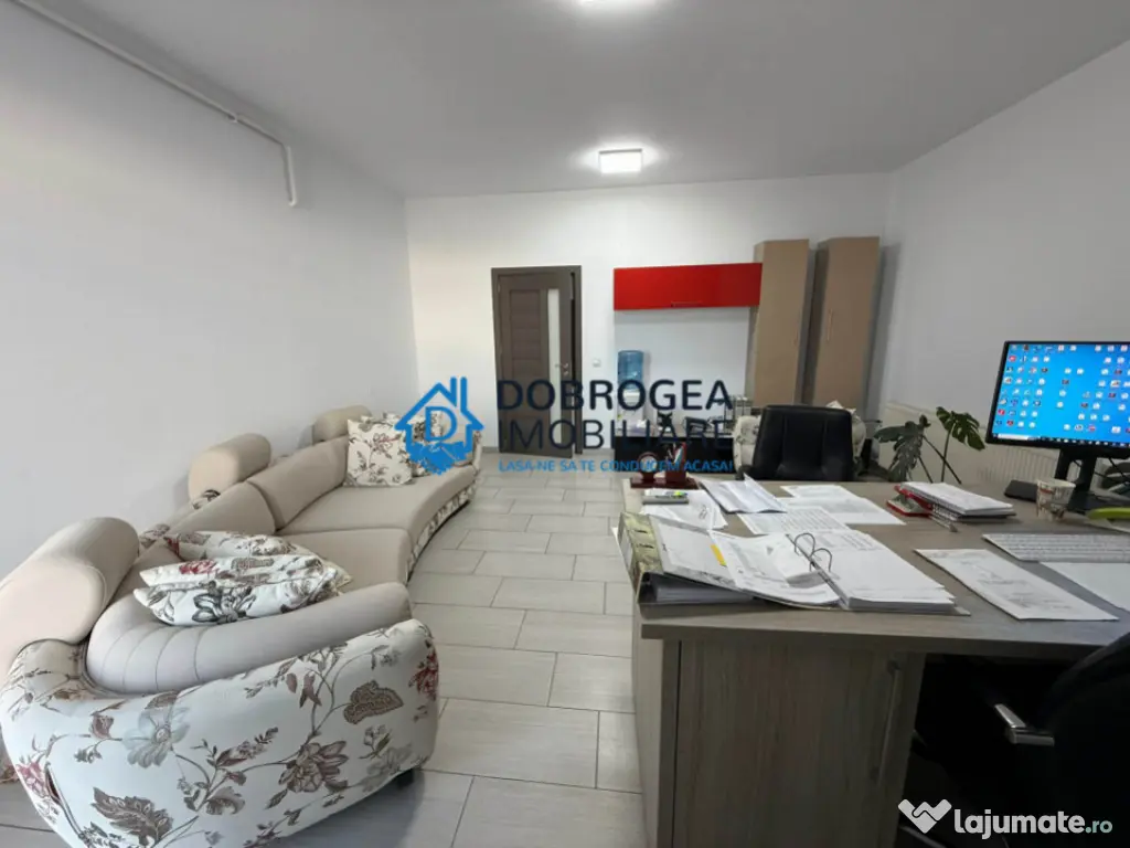 ZONA ROSA - 3 camere, 80 mp, ideal birouri, etaj 2, parcare