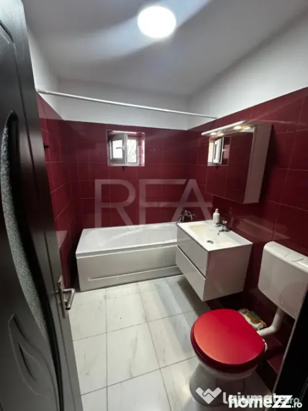 2 Camere , Decomandat , 5 minute metrou Aparatorii Patriei - Bucuresti (Bucuresti-Ilfov)