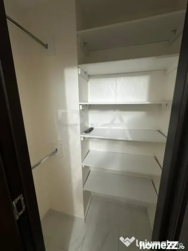 2 Camere , Decomandat , 5 minute metrou Aparatorii Patriei - Bucuresti (Bucuresti-Ilfov)
