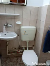Apartament cu 3 camere de inchiriat 