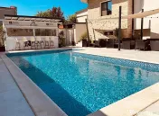 Aparthotel ,pensiune la cheie . 