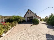 Casa visurilor cu livada roditoare si gradina amenajata Darm 