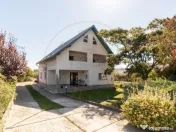 Casa visurilor cu livada roditoare si gradina amenajata Darm 