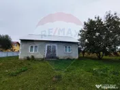 De vanzare 70 ari de teren cu casa de 82 mp 