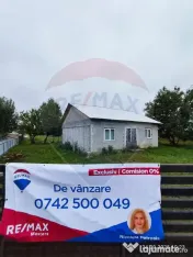 De vanzare 70 ari de teren cu casa de 82 mp 