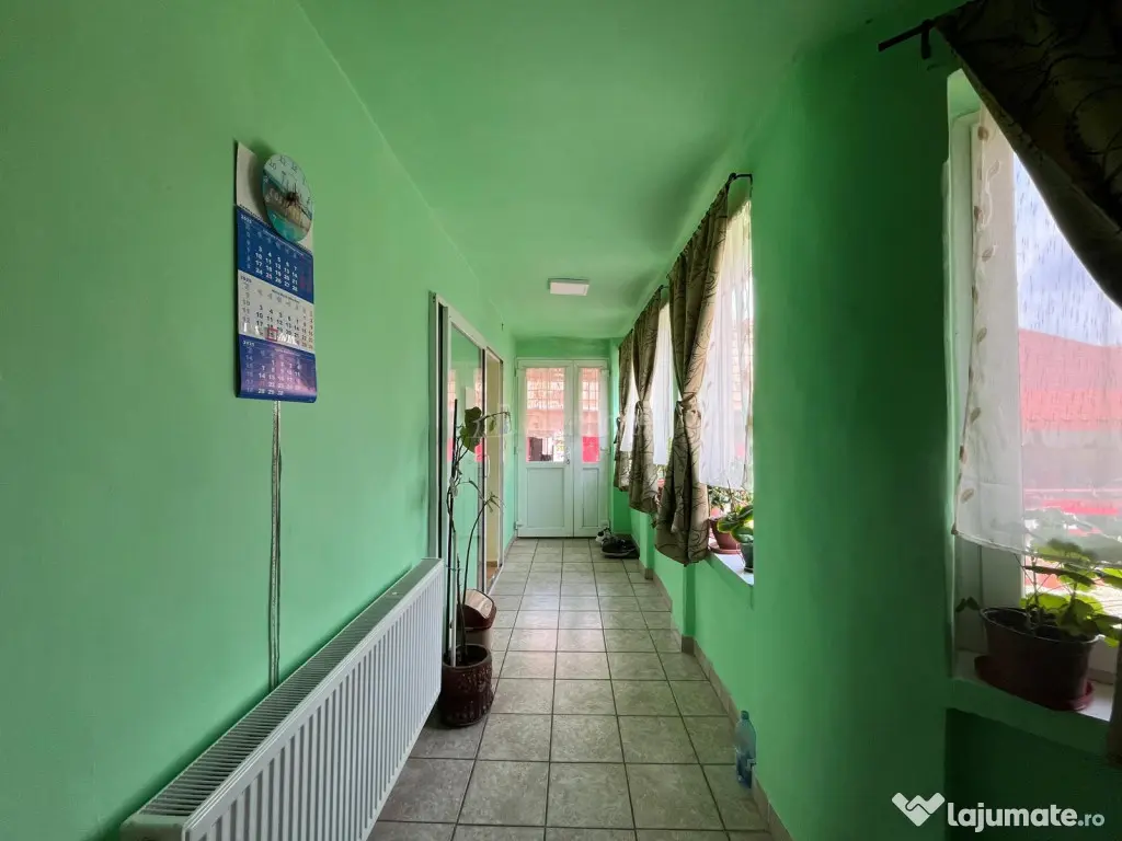 Belint, Casa, 4 Cam., 2.935 Mp. Teren