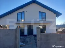Vila moderna cu 5 camere in Valea Adanca, langa lac