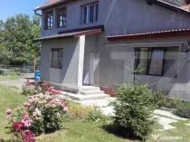 Casă cu etaj de vânzare în Ghimbav, Brașov – zonă li