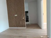 Apartament 3 camere semidecomandat zona Eroilor 
