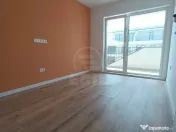 Apartament 3 camere semidecomandat zona Eroilor 