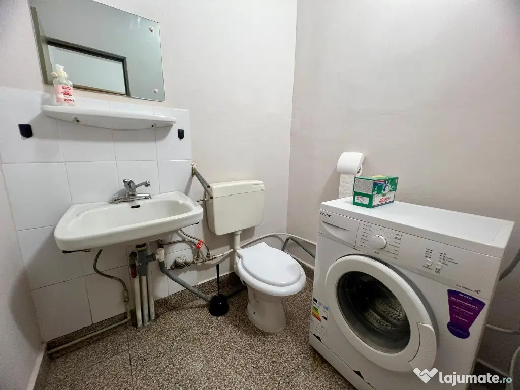 CC/910 De închiriat apartament cu 3 camere în Tg Mureș - 7 Noiembrie