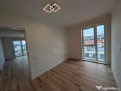 Apartament cu 3 camere,finisat,partial mobilat.zona Eroilor 