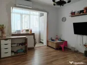 Apartament 3 camere, decomandat, confort 2, Vest 