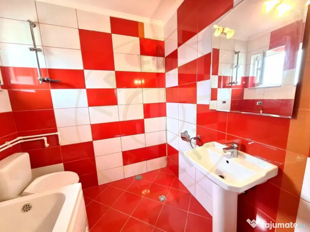 Apartament 3 camere Geamana Bloc 2007, decomandat, etaj 1